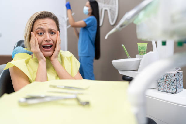 Best Emergency Tooth Extraction  in Richwood, TX
